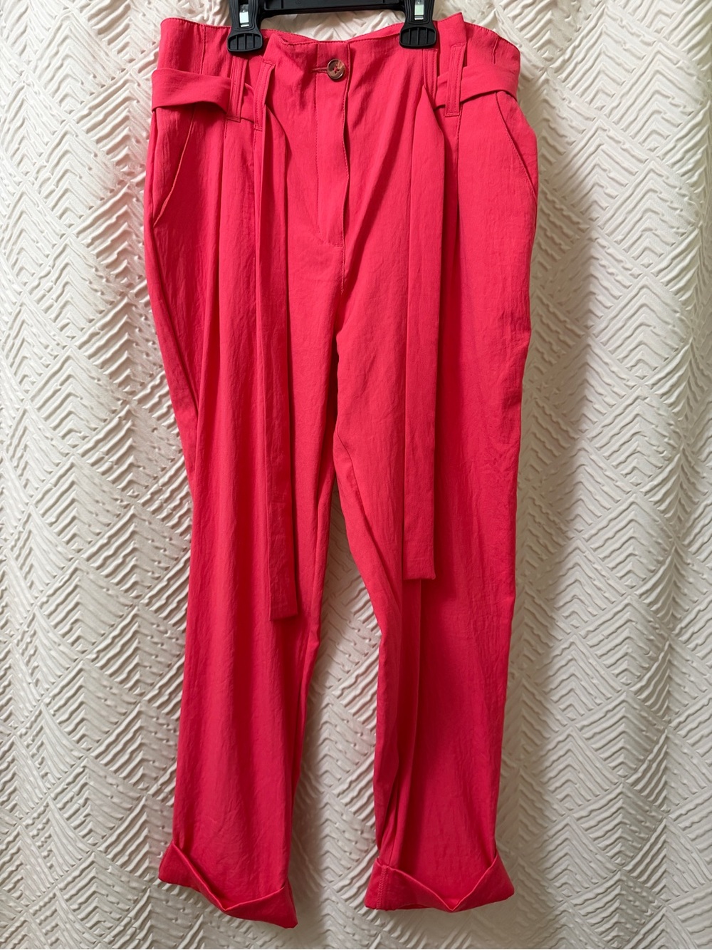Women's High-Waist Paperbag Tapered Cropped Pants - Hot Pink